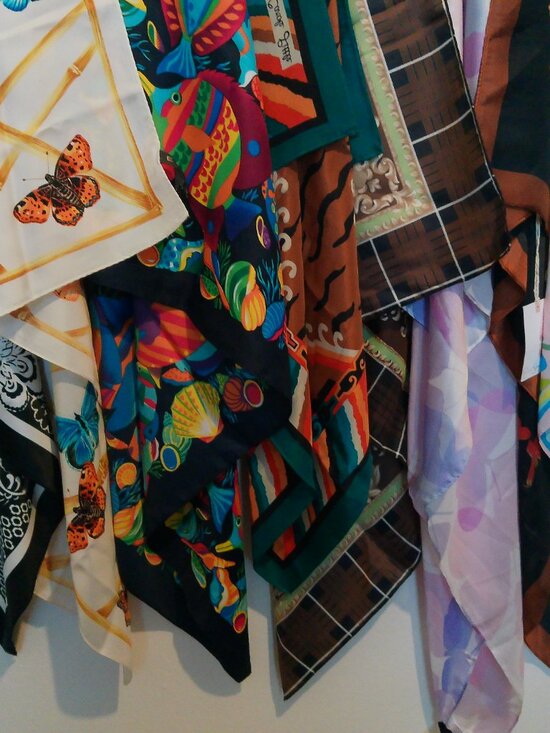 Eleven Large Square Silk Like Scarf Bandanna Satin Scarf Wrap Shawl 35"x35" - Picture 8 of 11